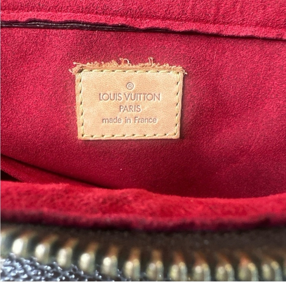 Louis Vuitton Viva Cite Monogram Shoulder Bag in Brown and Tan - Picture 13 of 13